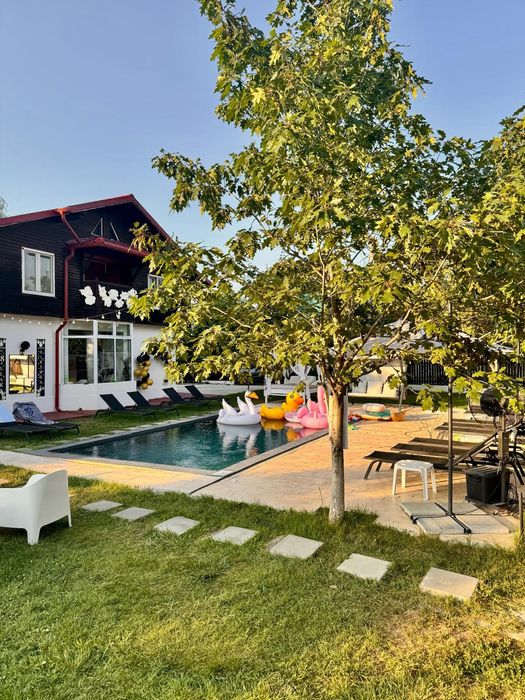 Vila pentru evenimente /piscina/ petrecere / burlacii / teambuilding/