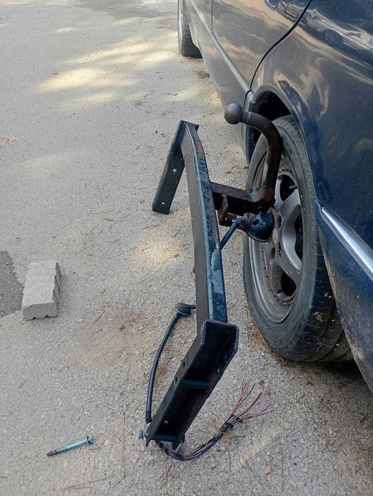 Теглич за VW Pasat B5 оригинален сваляем