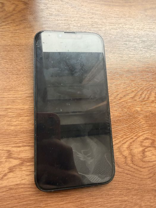 Продам срочно iPhone 13
