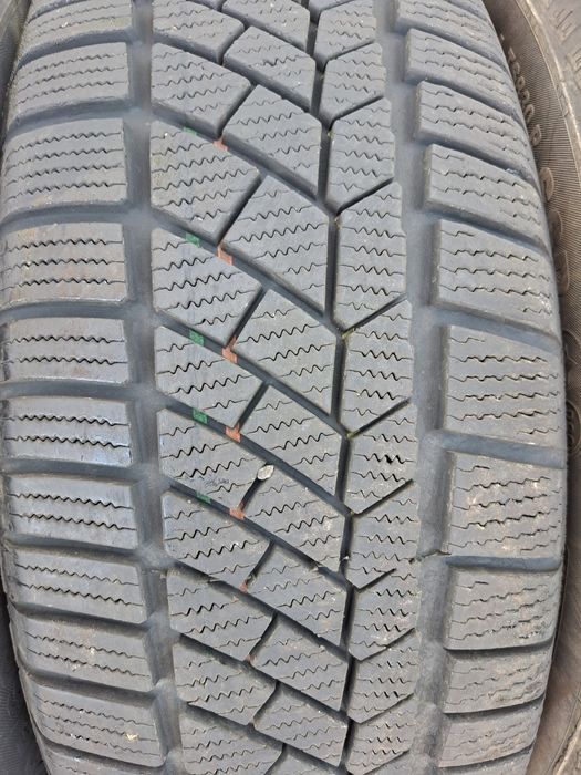 Set anvelope iarna Continental 205/60R16.