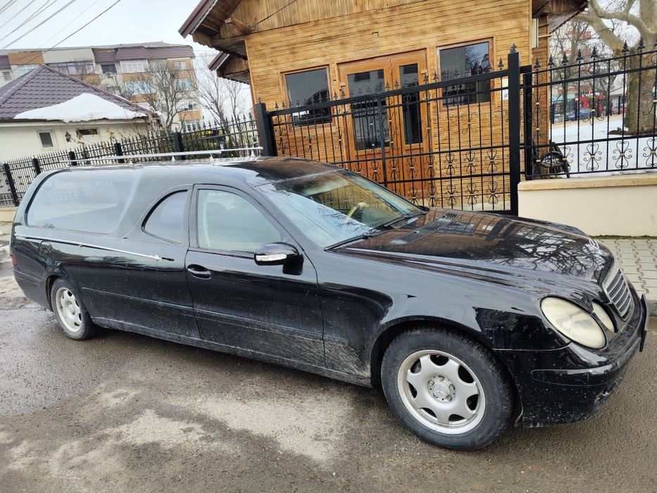 Mașina funerara mortuară  Mercedes w211