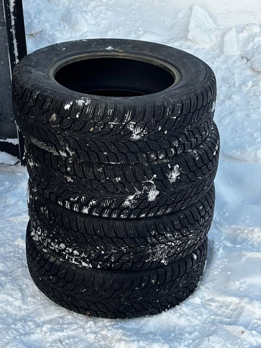 Продам  резину .