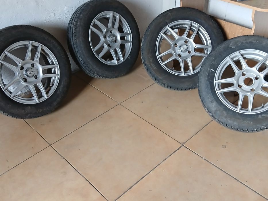 Комплект резины на дисках