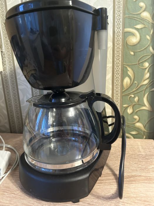 Продам кофеварку