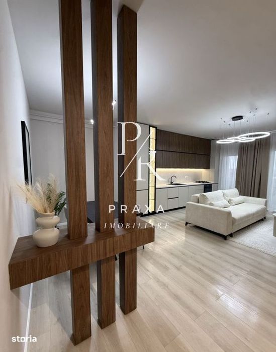 Apartament de vanzare, 2 camere, mobilat LUX, LIFT,garaj, zona Eroilor