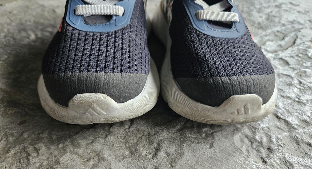 Adidasi Adidas Dinsey marimea 26