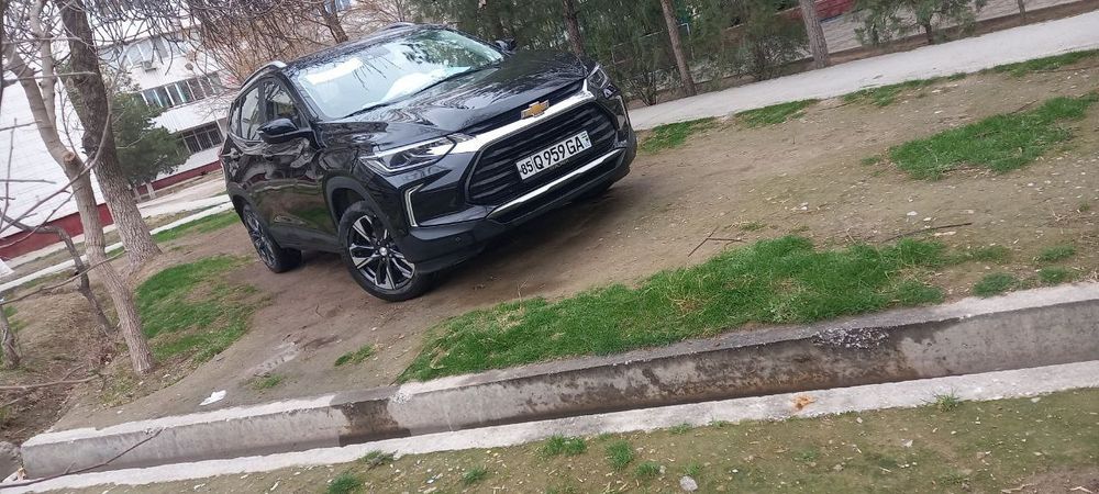 Trekr sotiladi 2023 yil dekabr