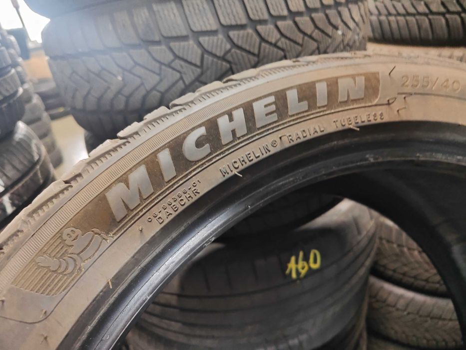2бр.зимни гуми 255/40/20 Michelin