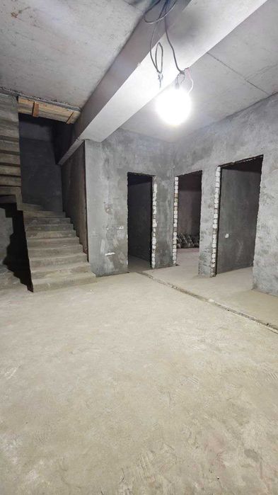 ;Novostroyka‼️6xona kvartira 240m2 korobka Dubleks Golden house