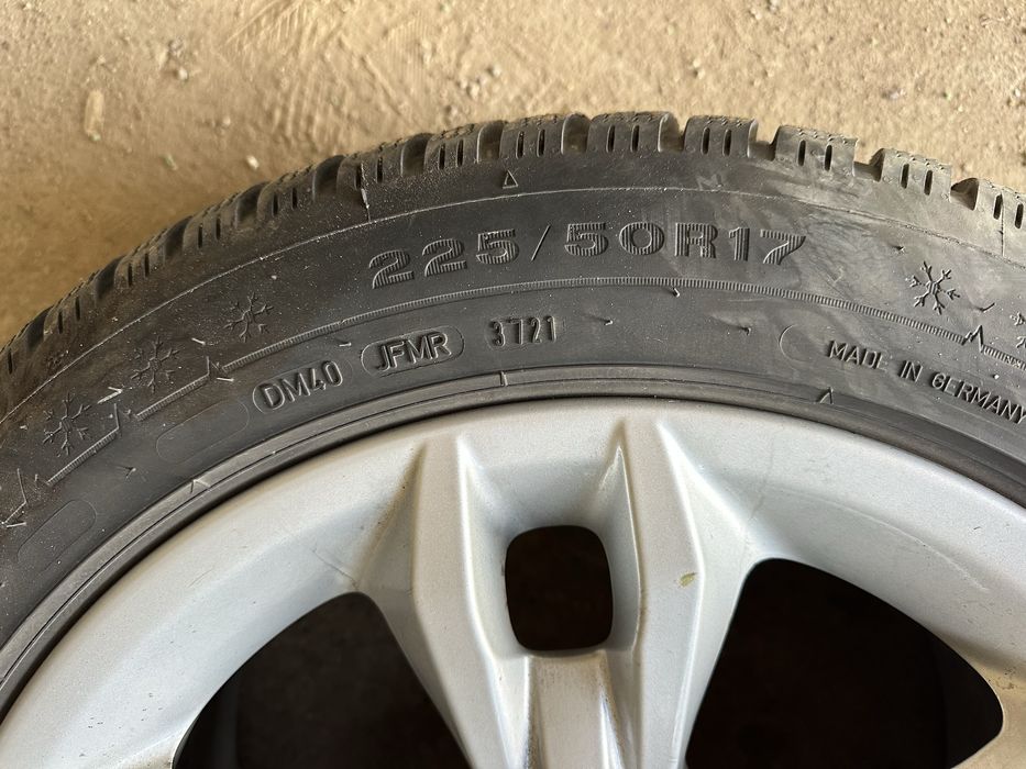 17,5x120 BMW с зимни гуми 225/50/17 Dunlop Winter Sport 5