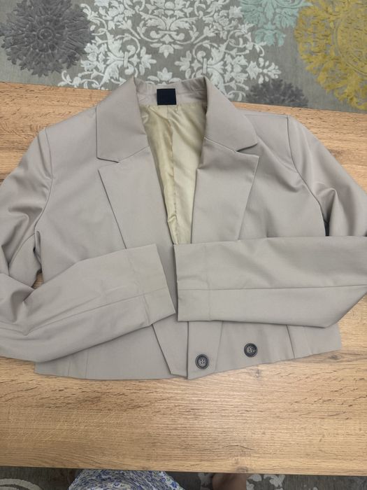 Продается вещи одежда