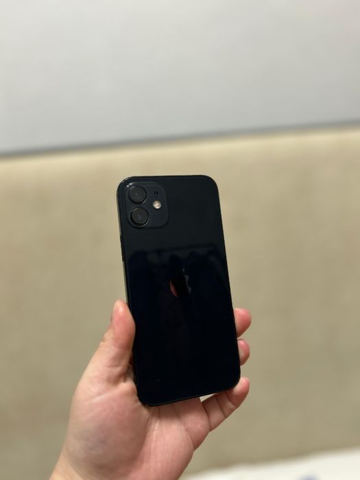 IPhone 12. Память 128.