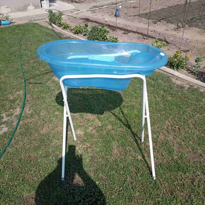 Вана и вана със стойка от 0 до 12 месеца