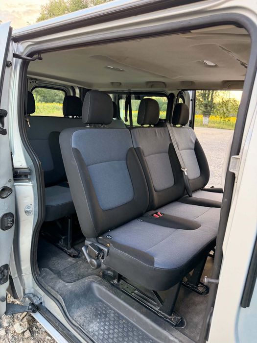 Opel vivaro 2018 lung 8+1