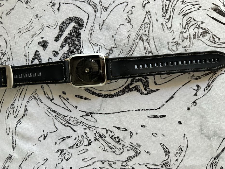 Продам apple watch se 40mm