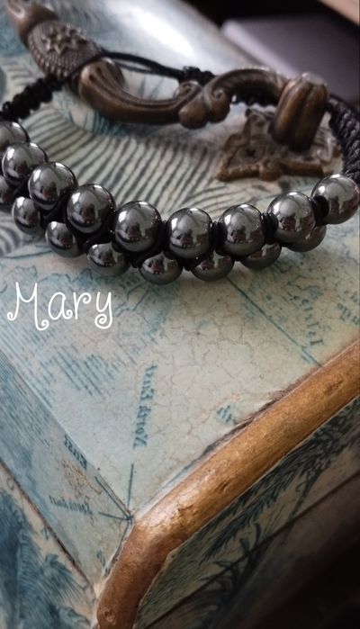 Мъжка плетена гривна с естествени камъни