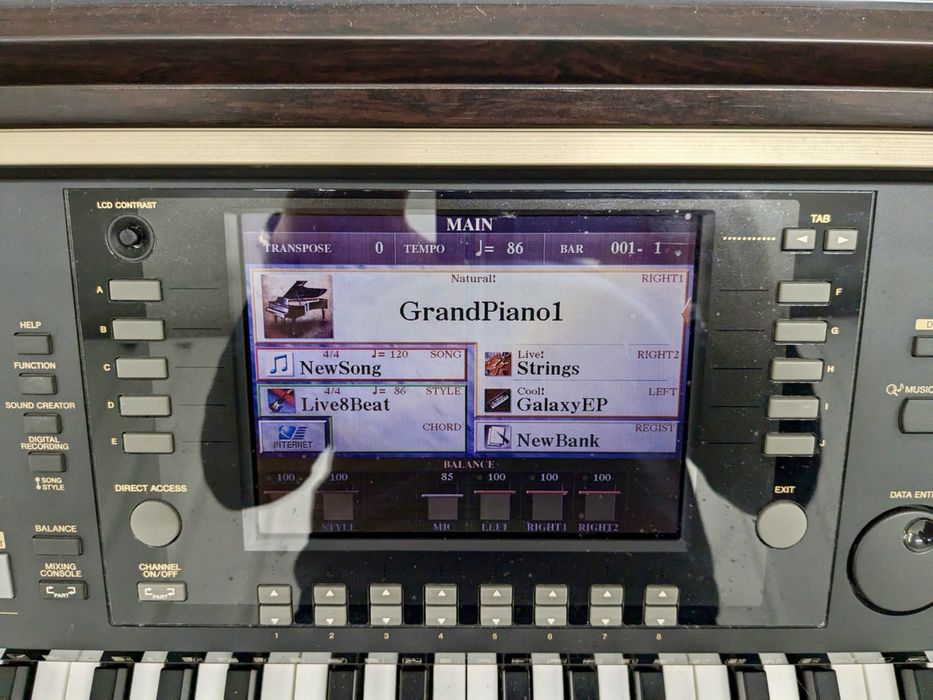 Pian Electronic Yamaha Clavinova CVP 307 maro inchis