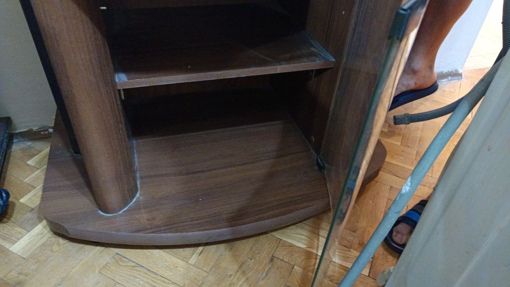 Продавам масивно тяло,модул за ТВ