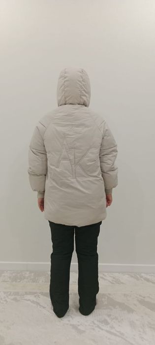 Продам женикую куртку