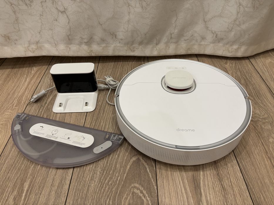Робот пылесос DREAME