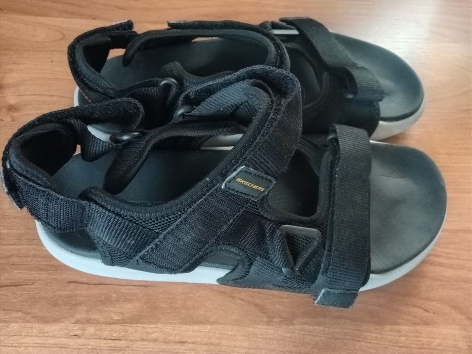 Летние мужские skechers
