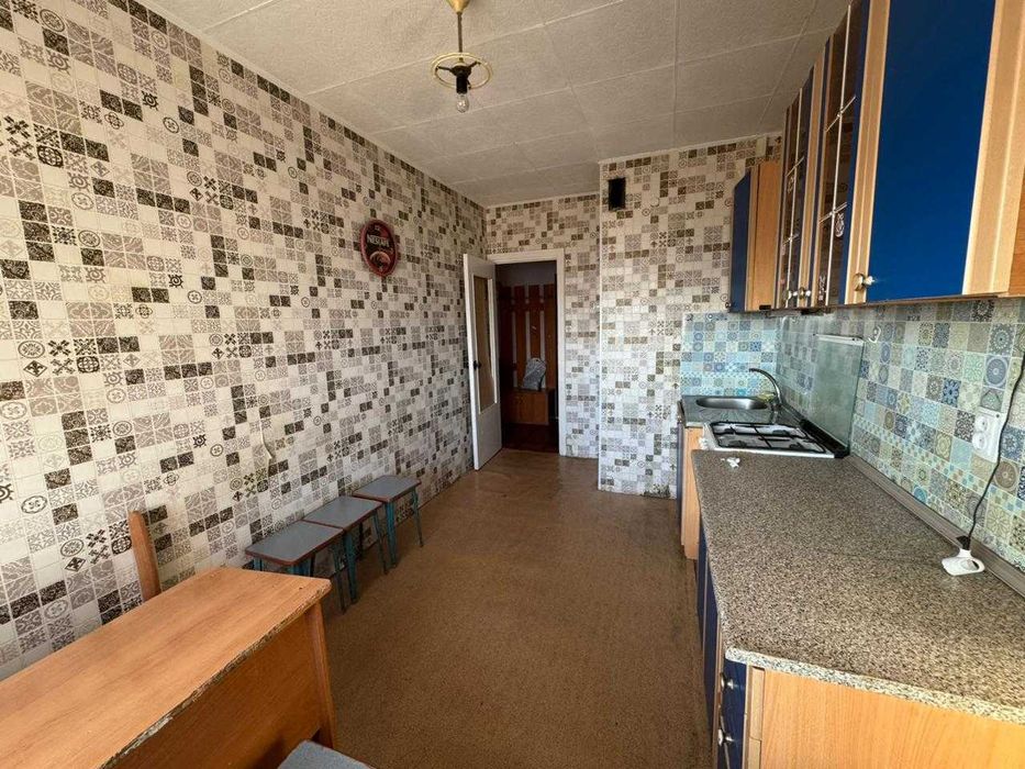 продам 3х комн. квартиру район КЖБИ,