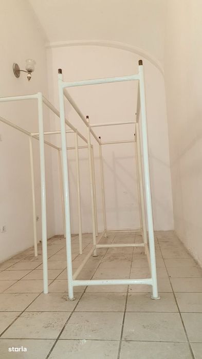 Dau in chirie spatiu comercial central Piata Avram Iancu
