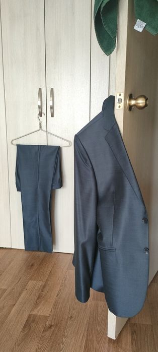 Продам костюм, двойка!