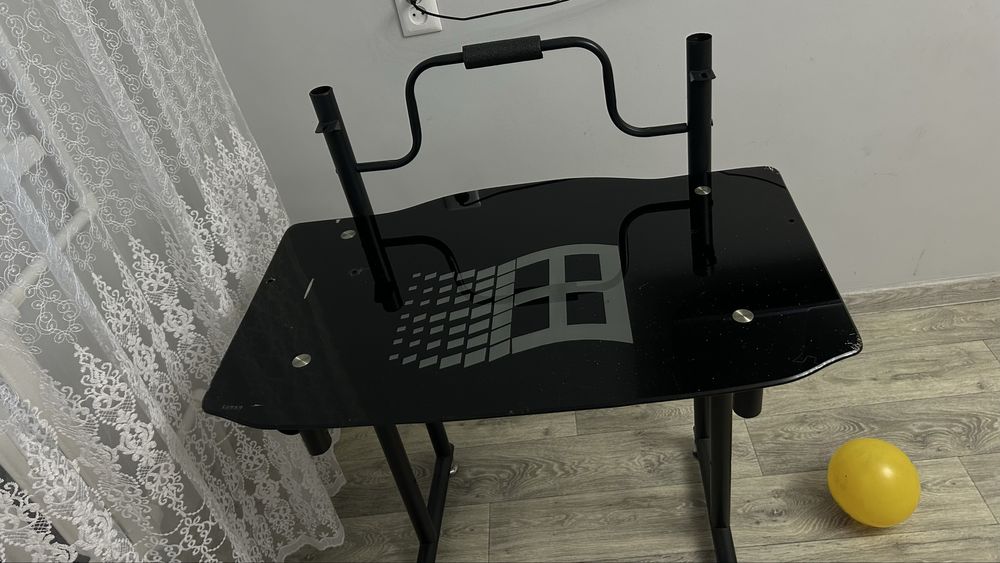 Стол компьютерный