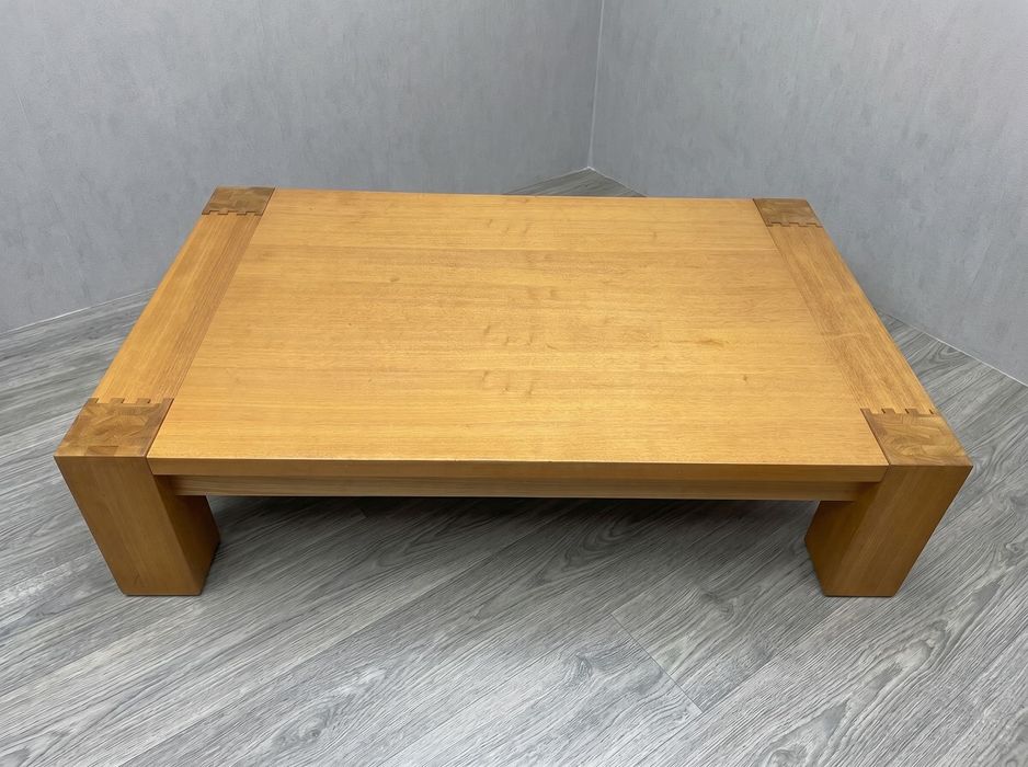 Продам итальянский стол