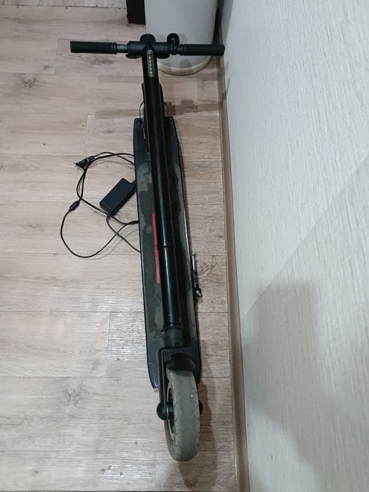 Продам электросамокат