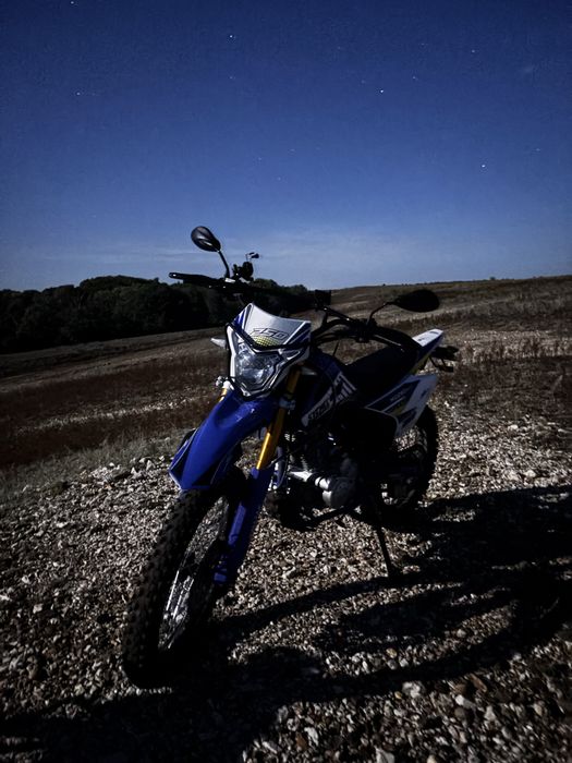 Продоётся эндуро 250 куб,