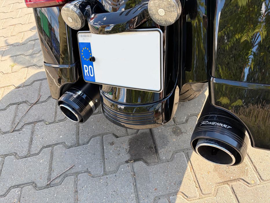 Harley Davidson Street Glide Special M8 107