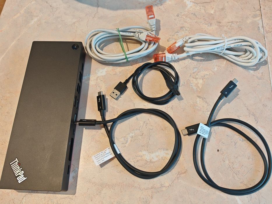 Докинг станция Lenovo thinkpad universal Thunderbolt 4 Dock