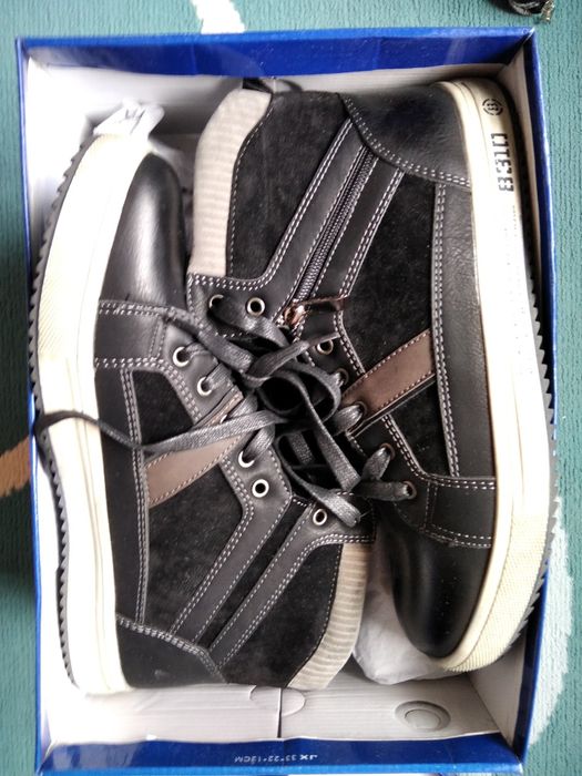 Юношески кецове н. 40