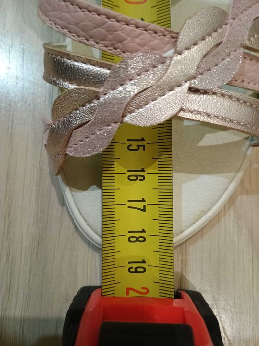 Нови, розови сандали Колев и Колев