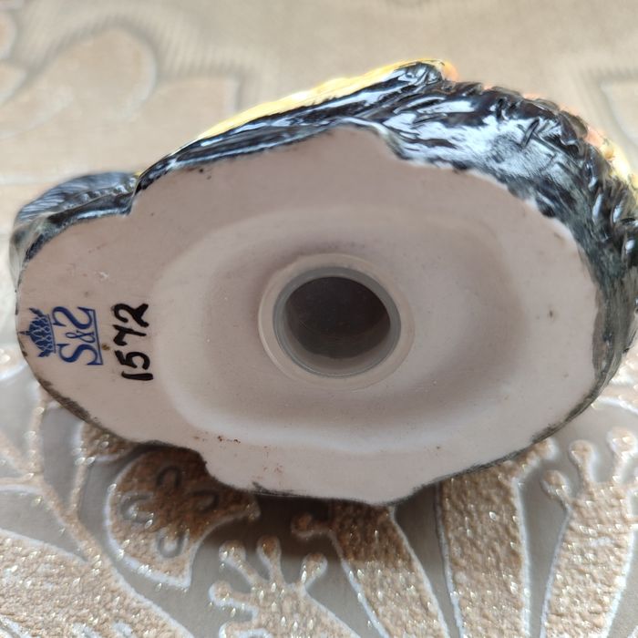 Петух с курицей, фарфор.