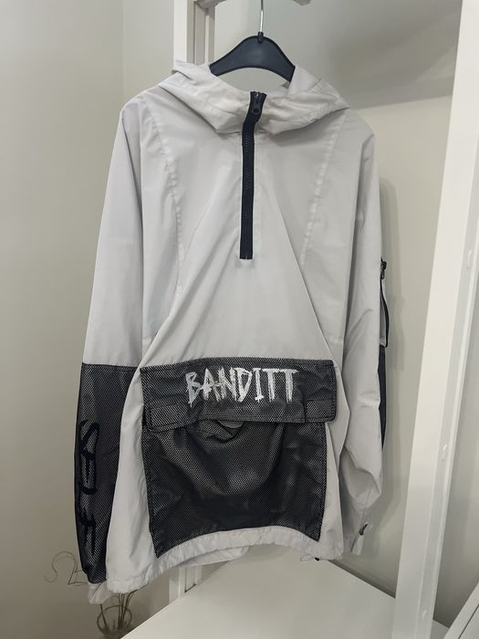 Продавам дрехи на Luda