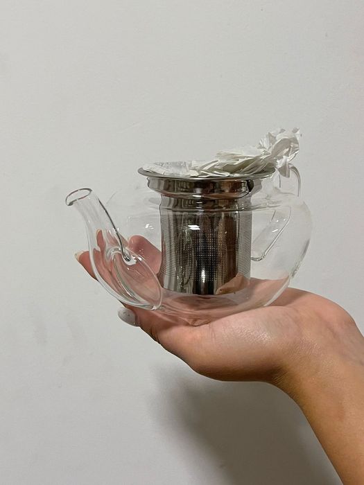 Продам стеклянный заварник.