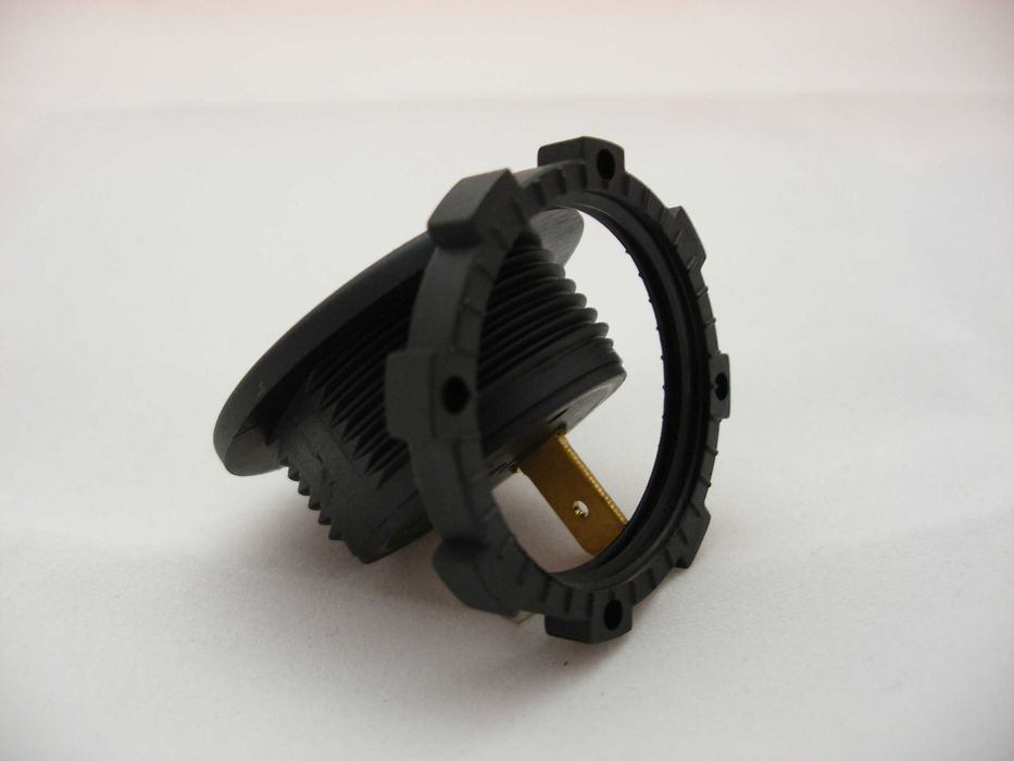 Волтметър DC 6-30v за вграждане в автомобил камион кола каравана мотор