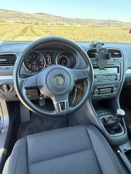 Volkswagen Golf VI