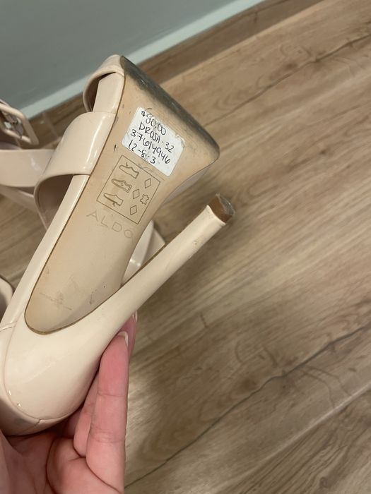 Сандали на ток Aldo