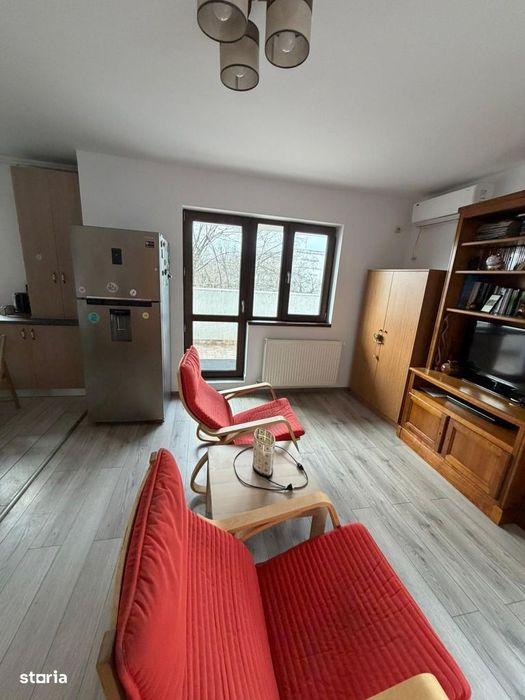 De închiriat – Apartament 3 camere
