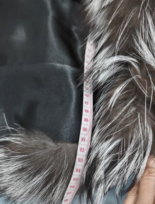 Vesta blana vulpe noua