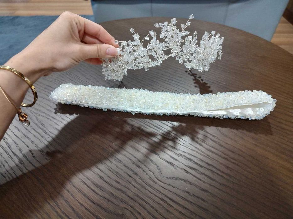 Rochie de mireasa din tafta +Diadema din cristale+crinolina+voal