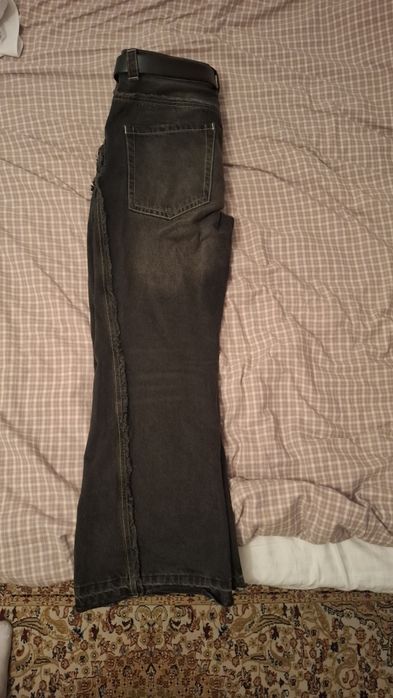 Продается фларед джинсы бершка