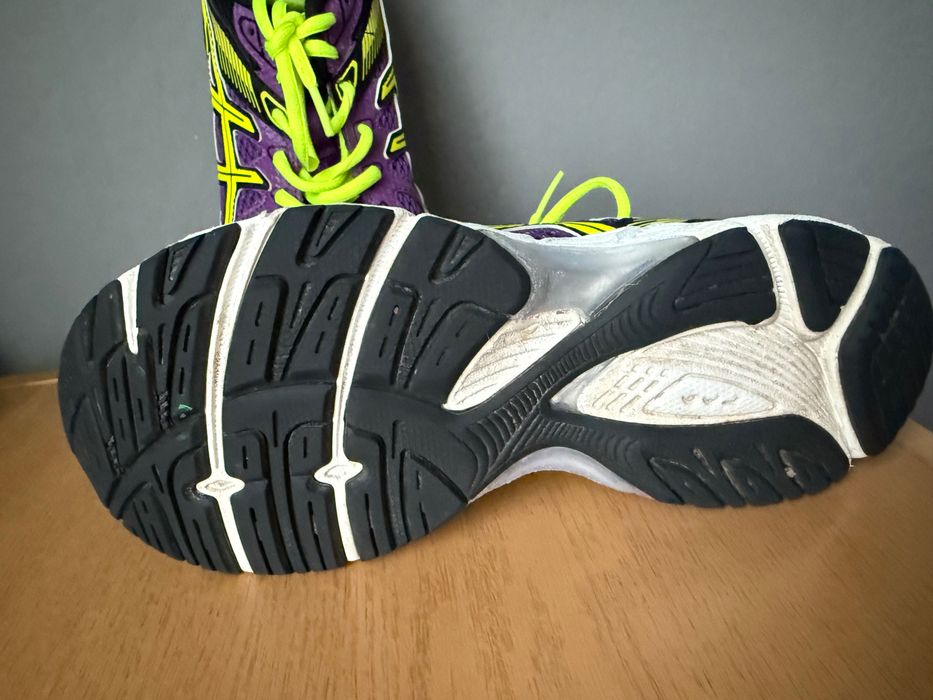 Обувки  за бягане Asics 38,5 номер