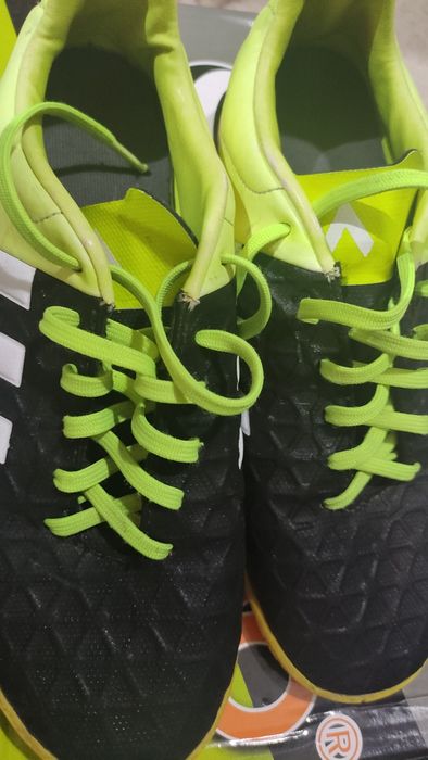 Стоножки и маратонки Адидас