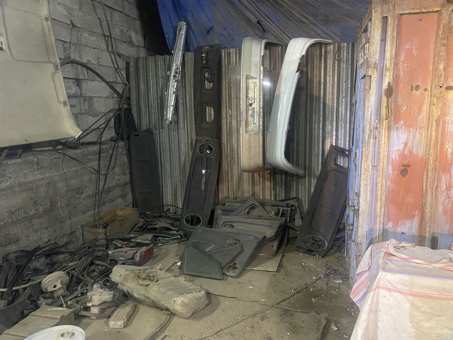 Продам запчасти 14,15 ваз 99 10