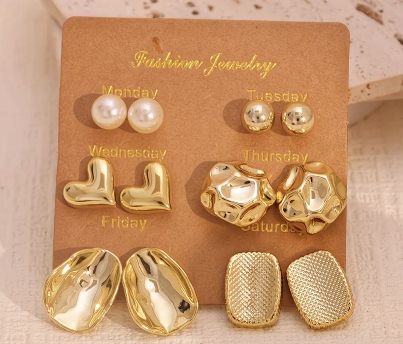 Набор сережек - эффектный аксессуар